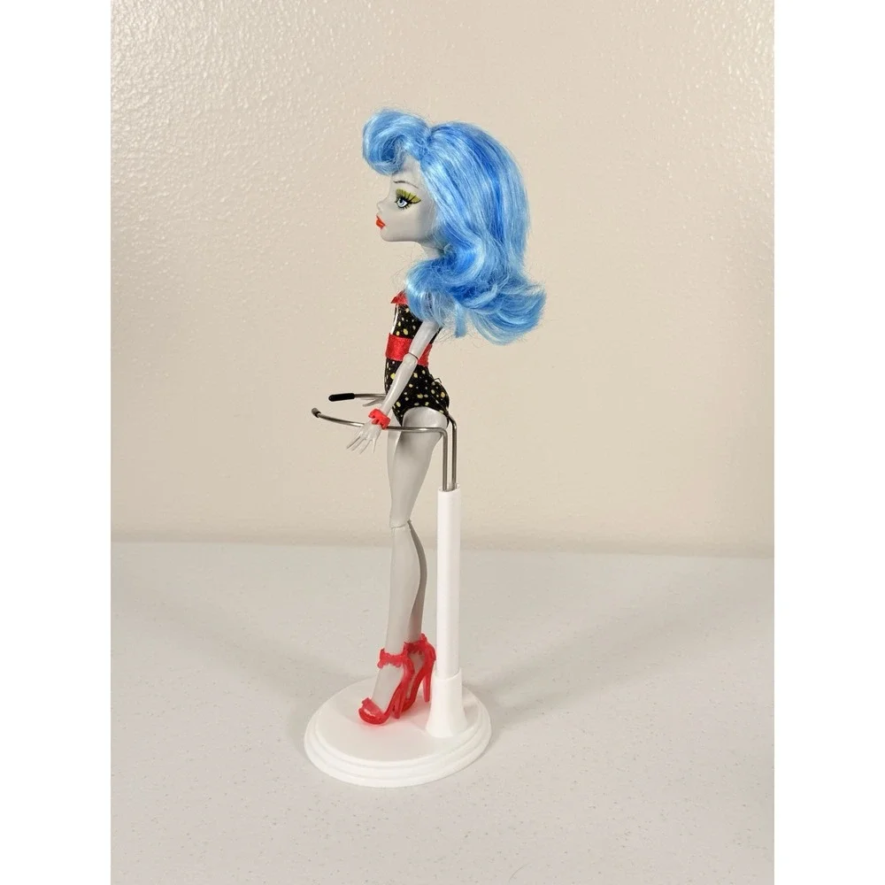 Monster High Ghoulia Yelps 2011 Skull Shores Fashion Zombie Preowned Blue Hair